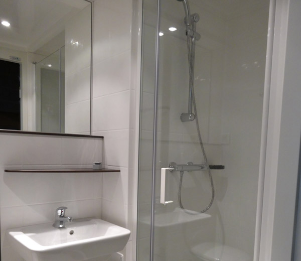 sanitaires pmr handicapés
